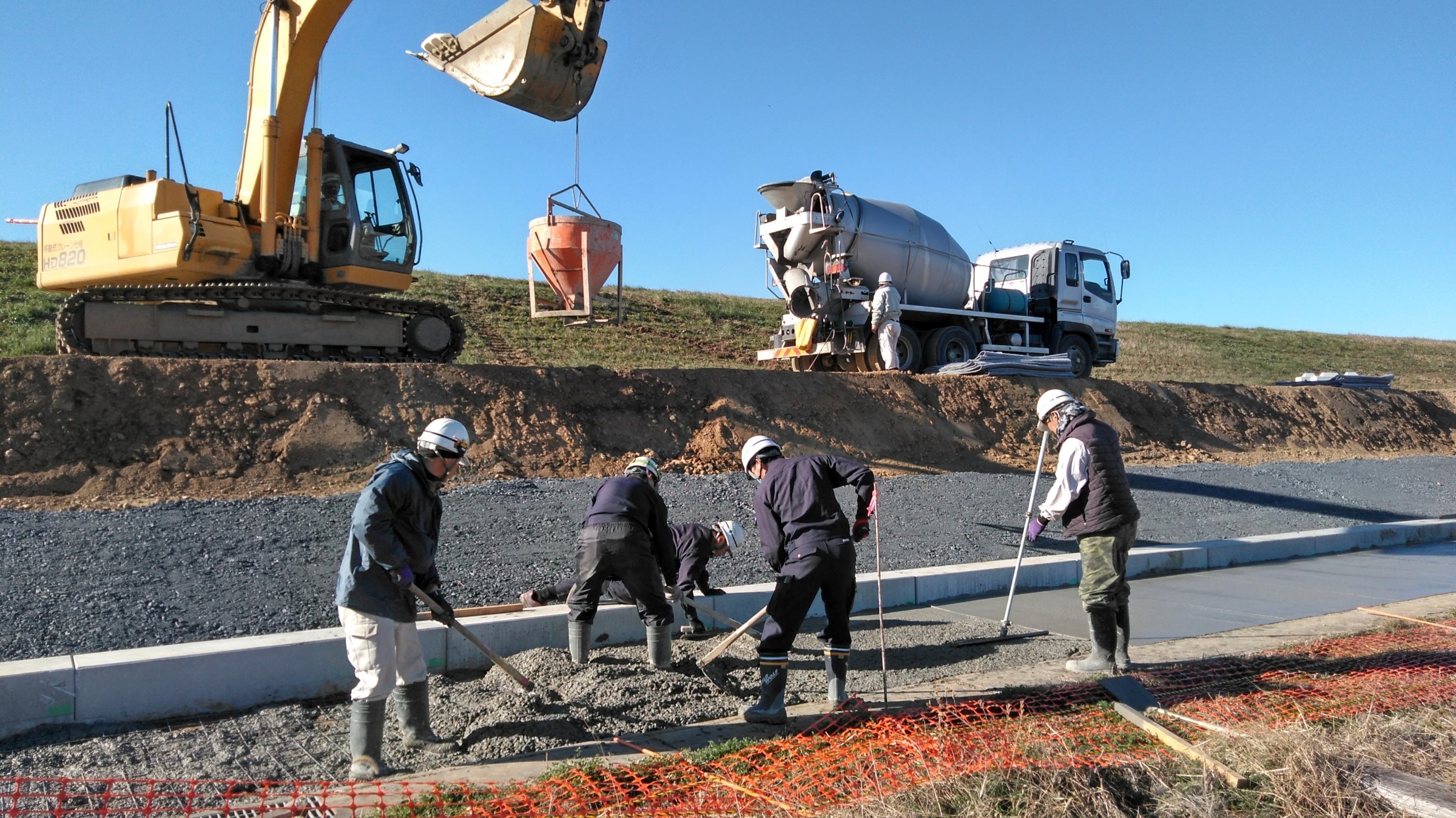 ユタカ建設工業株式会社｜【ユタカ建設工業株式会社】「国土を守る「縁の下の力持ち」──多能工とワンチームで挑む建設業」